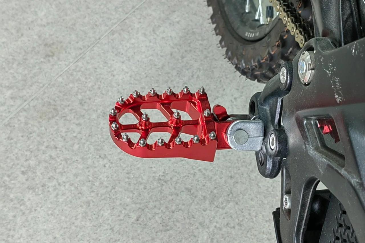 Fasst - Impact Moto Foot Pegs MotoGP foot pegs